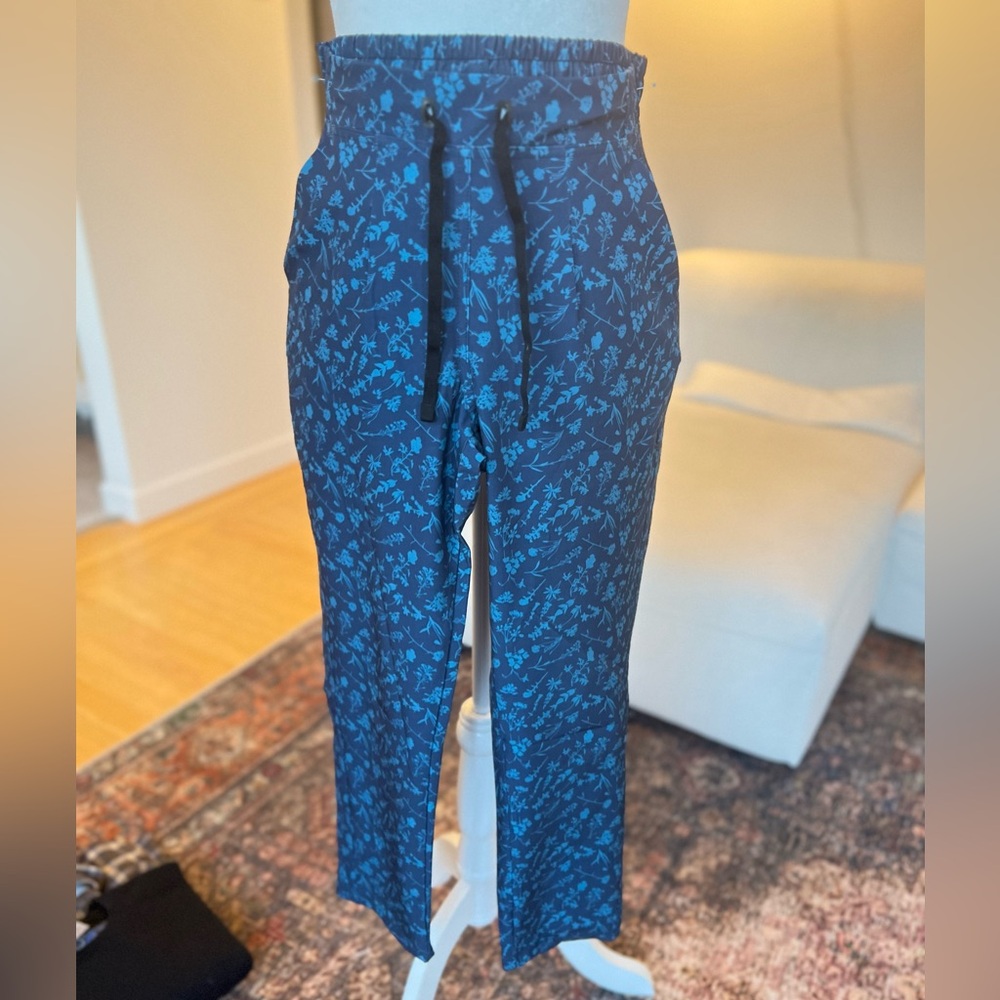 Backcountry Floral Cropped Joggers